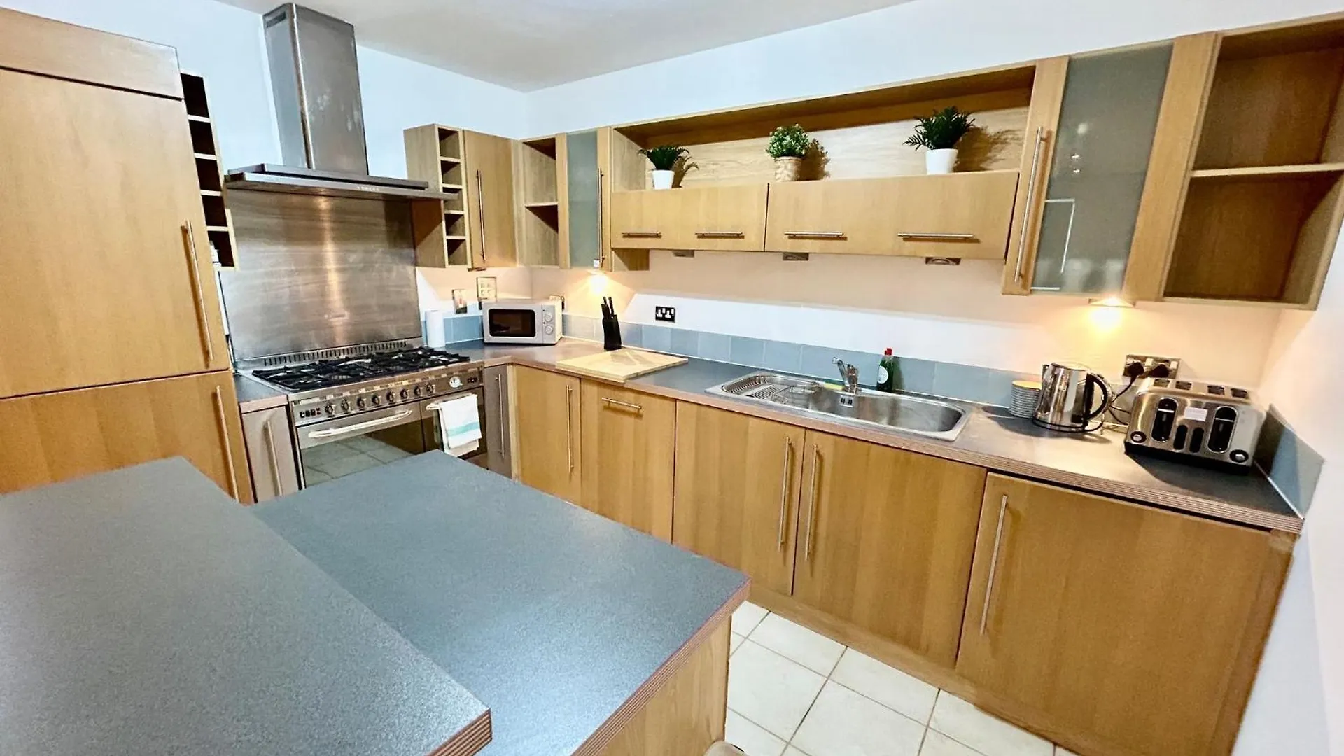 Apartment City Centre Apartment, Nr West Quay, Free Parking Southampton United Kingdom