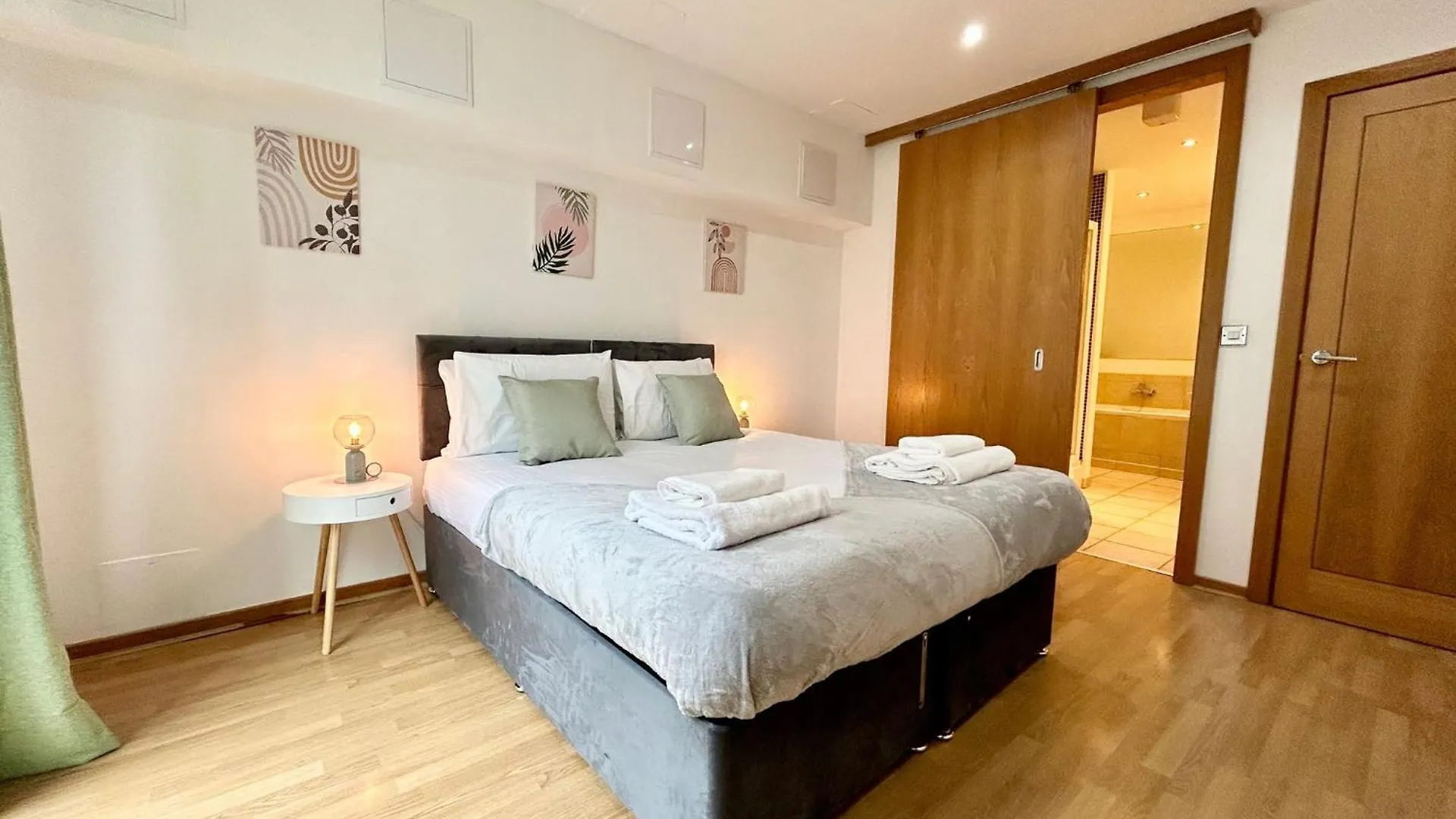 City Centre Apartment, Nr West Quay, Free Parking Southampton Apartment